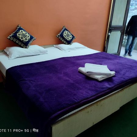 Hotel Debbhumi Regency Sāngla Esterno foto
