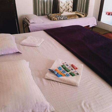 Hotel Debbhumi Regency Sāngla Camera foto