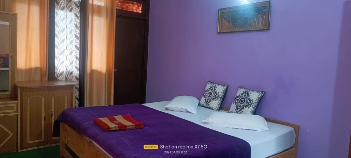 Hotel Debbhumi Regency Sāngla Esterno foto