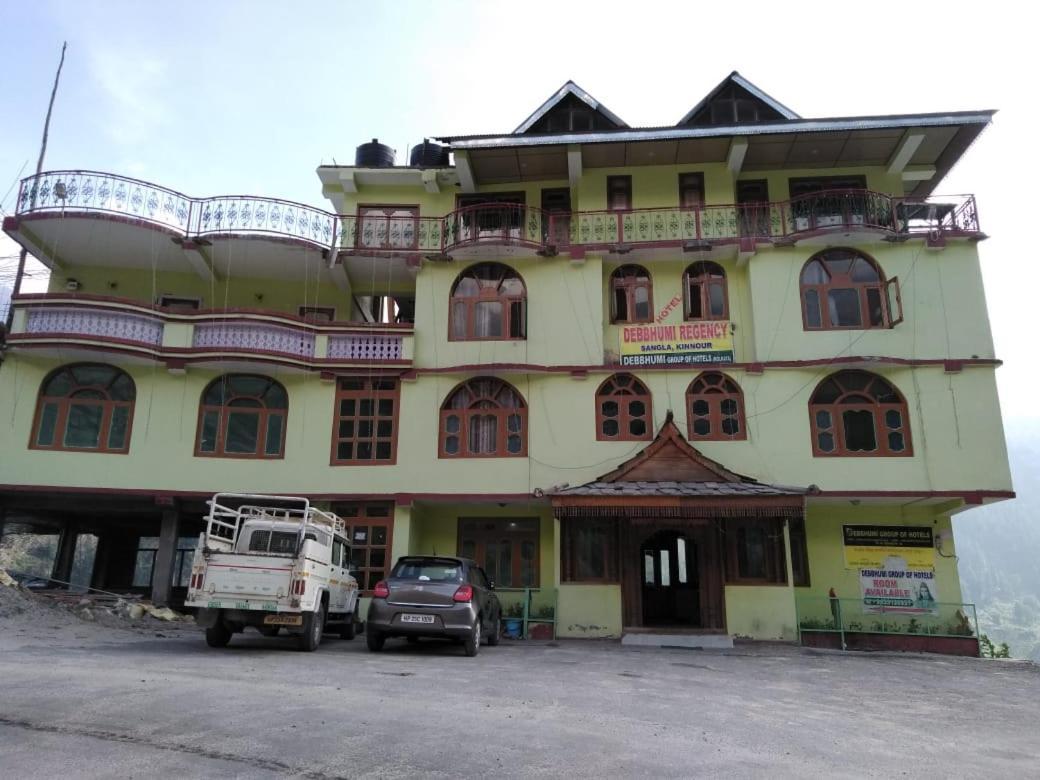 Hotel Debbhumi Regency Sāngla Esterno foto